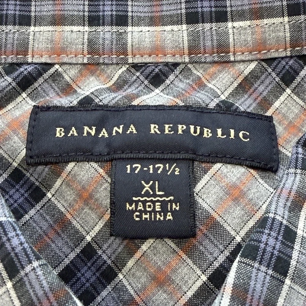 Banana Republic good light